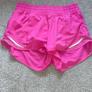 sonic pink hotty hot lululemon shorts high rise 2.5”